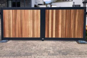Timber Belvoir Gate